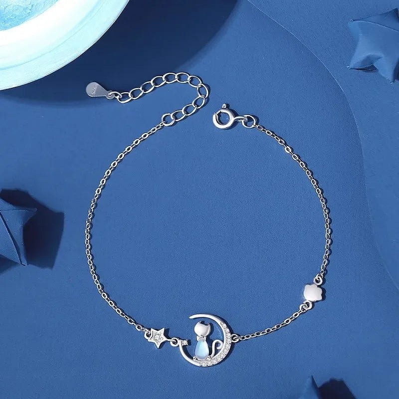 Pulsera Plateada con Diseño de Gato Luna Estrella - Silvera Enchanted